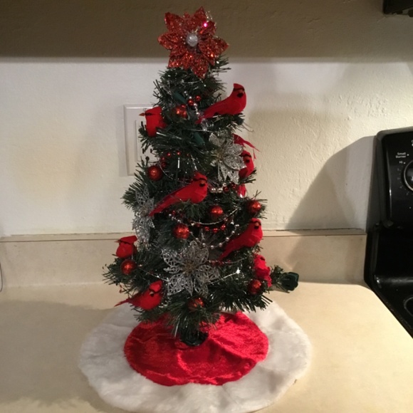 New, Handcrafted Cardinal and Poinsettia 17 inch Christmas Tree - Picture 6 of 6